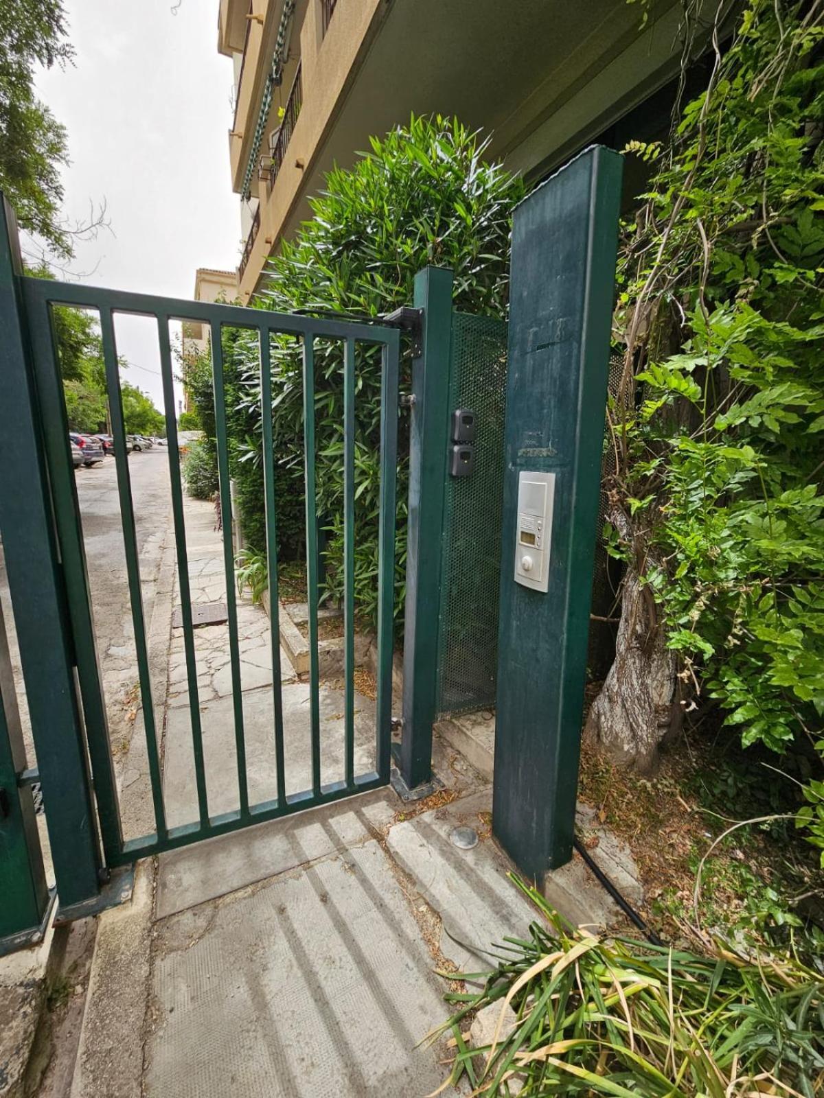 Provencal-Style Apartment Aix-en-Provence Exterior photo